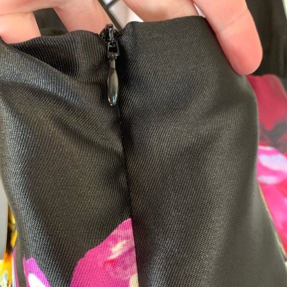 Short Formal Floral Dress - Picture 8 of 9